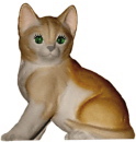 Smooth Cat Looking to Side Plaster Statue