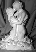 Lovers on Rocks statue