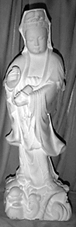 Mamasan statue