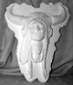 statue